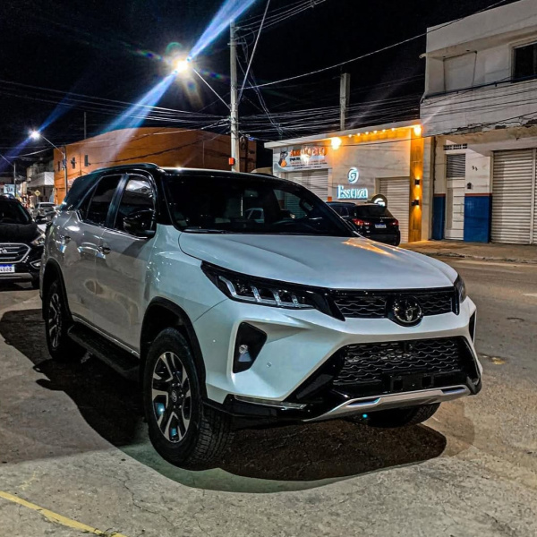 🚘 Hilux SW4   OU 💰 R$350.000 no PIX!!